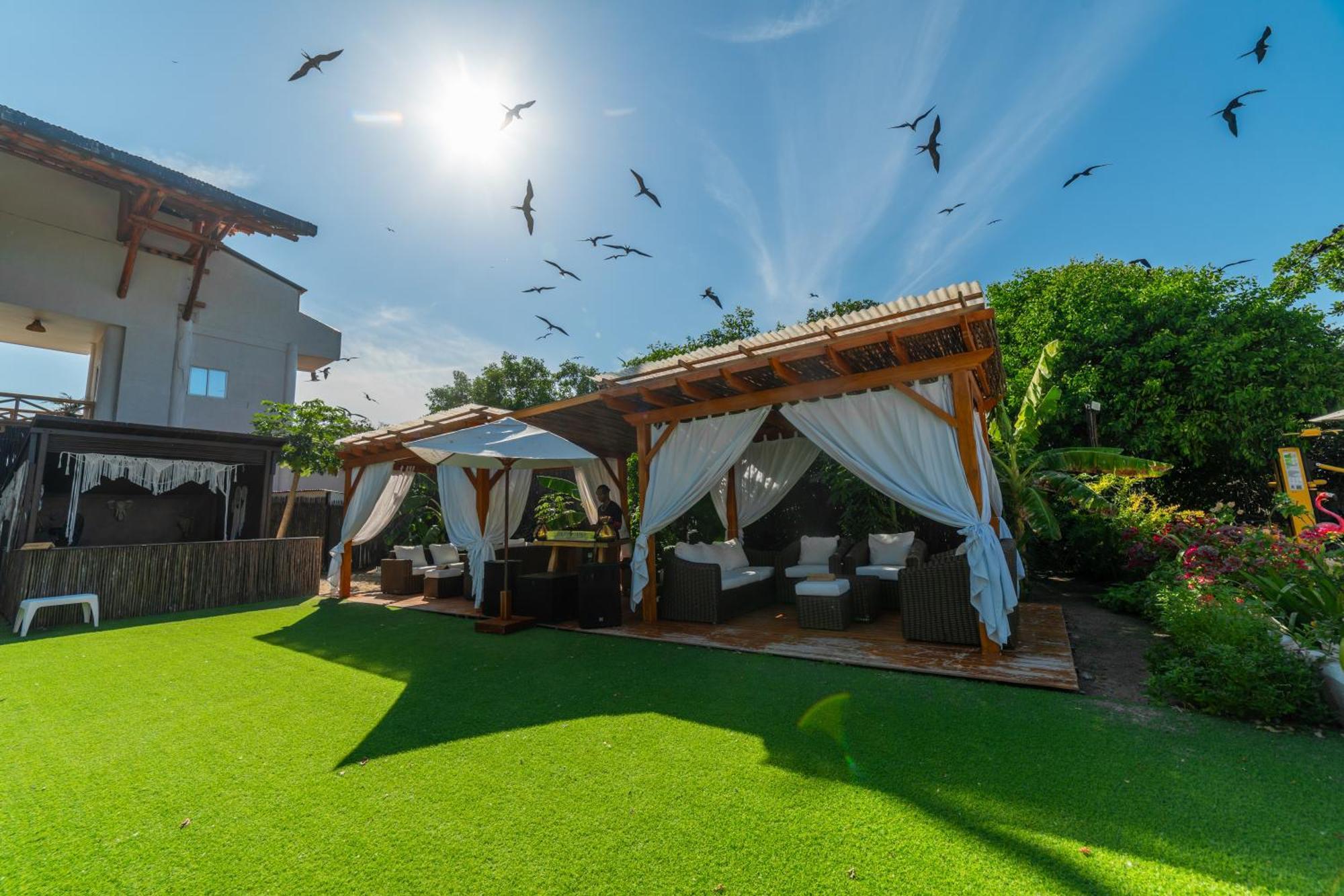 Pao Pao Hotel & Beach Club Isla Grande  Luaran gambar